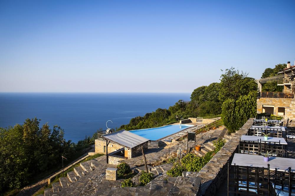 Dohos Boutique Hotel Larissa Buitenkant foto