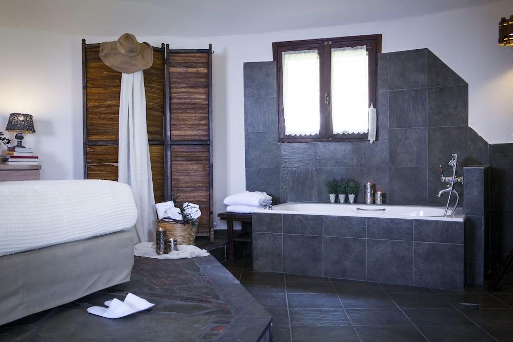 Dohos Boutique Hotel Larissa Buitenkant foto