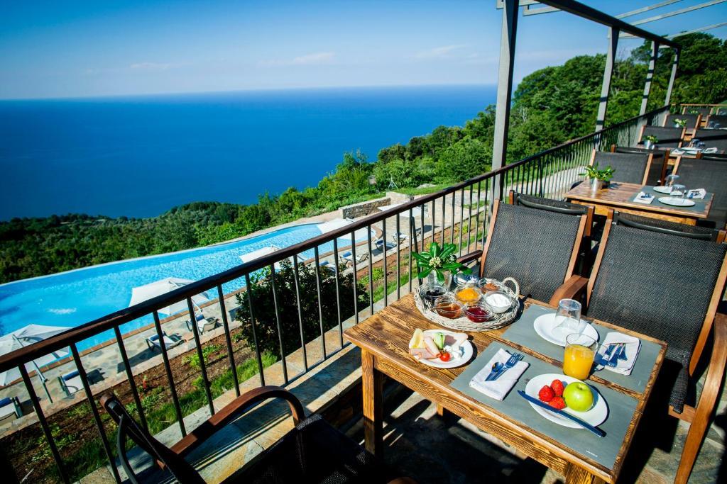 Dohos Boutique Hotel Larissa Buitenkant foto